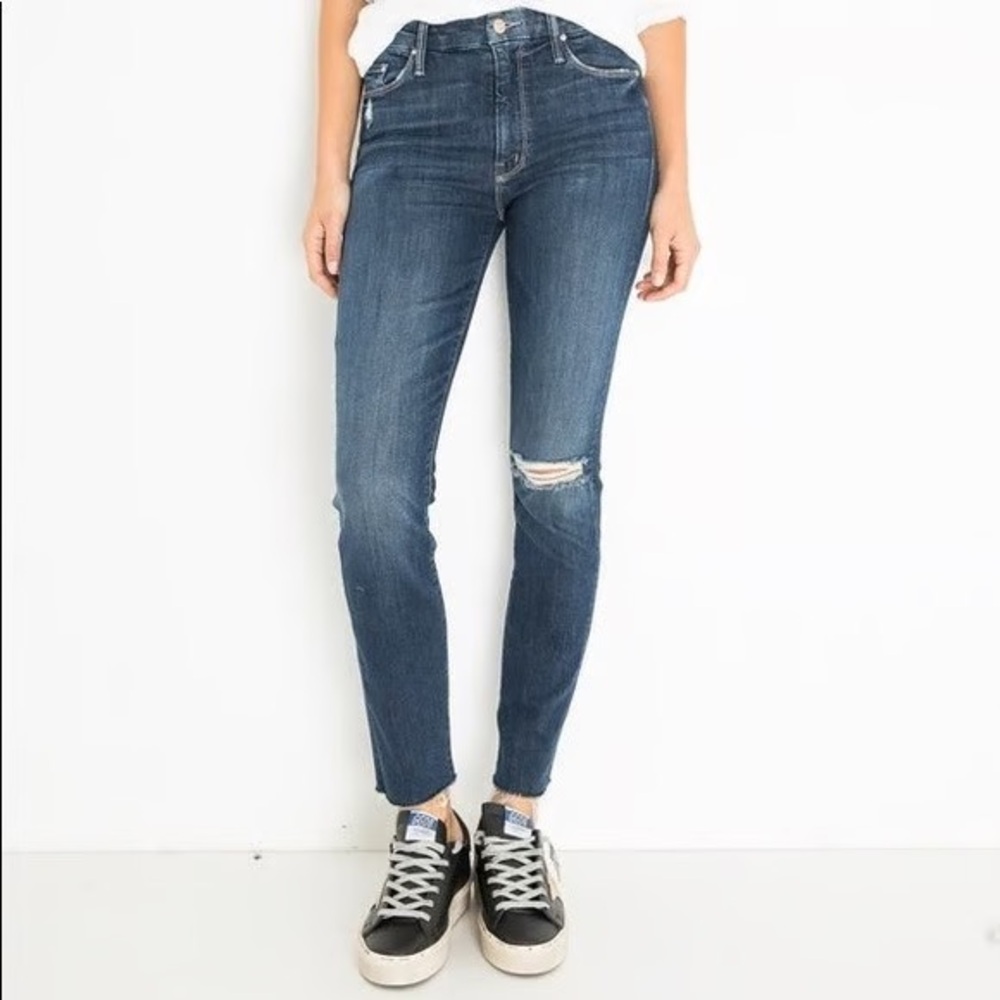 MOTHER high waisted looker ankle fray dark‎ wash denim size 26